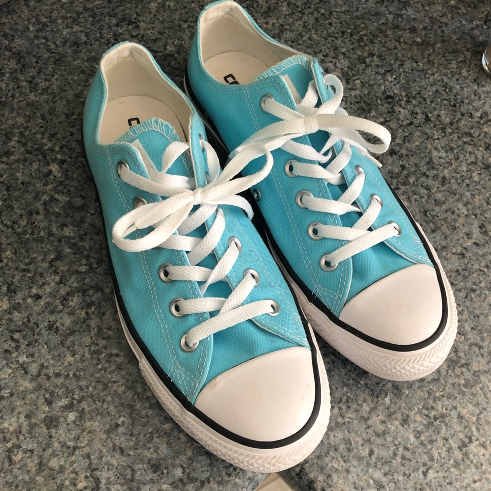 Light blue converse